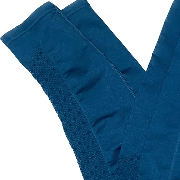 Fabletics Sync High-Waisted Perforated 7/8 Legging - Picture 8 of 13